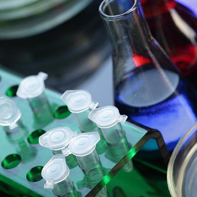 Clarificación del caldo de fermentación de ácido orgánico